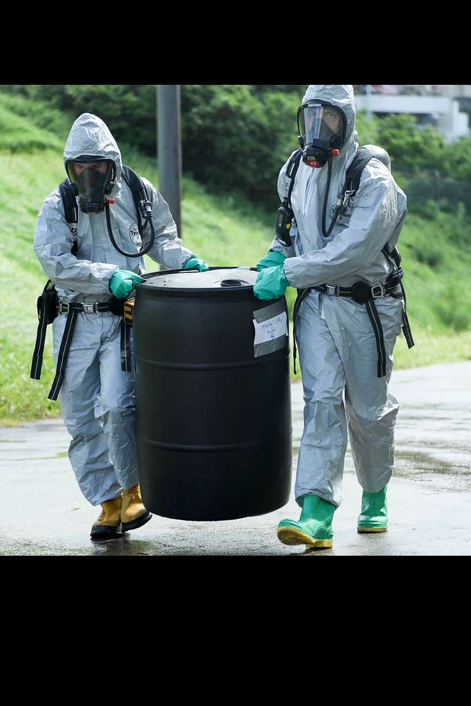 Manejo Seguro de Mat. Peligrosos — ESIISA